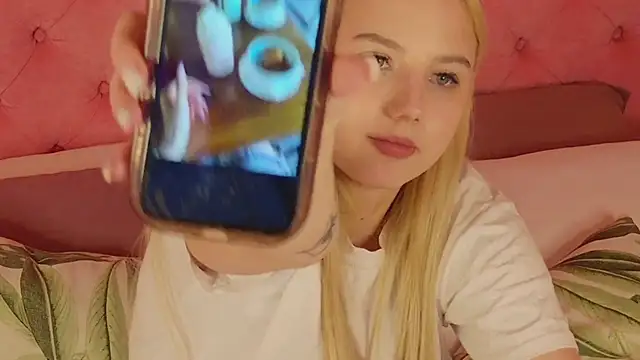 Sky_Cutie live