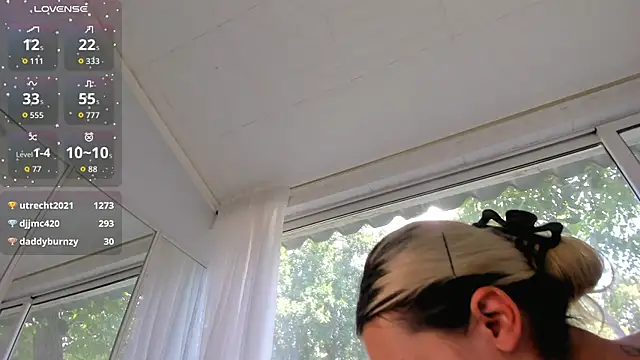 Ella_Vee live