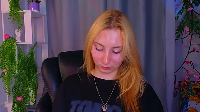 RosalieHandley live