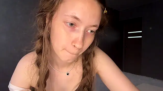 Emily_Mur_ live