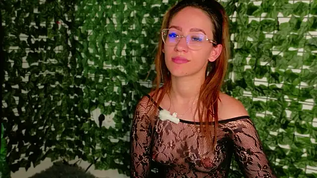 Nicole_Bliss live
