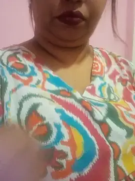 Ravina_patil1 live