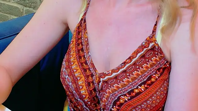 LisaCaprice live