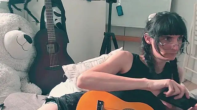 CeriseLapine live