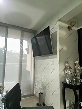 LARIANA_RIVERA23 live