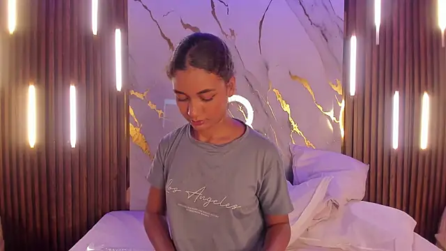 VictoriaDuart live