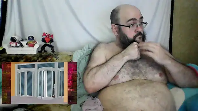 BriTheTopBear live