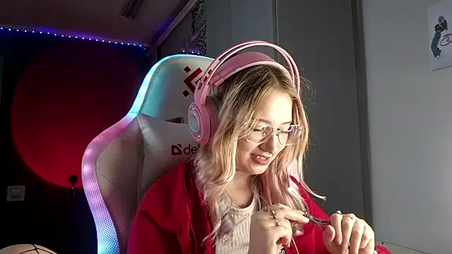 FunnyLila live