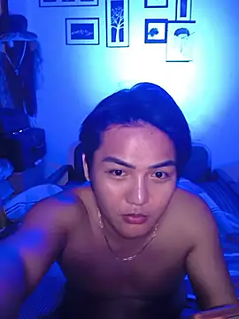 PrettyRobiee live