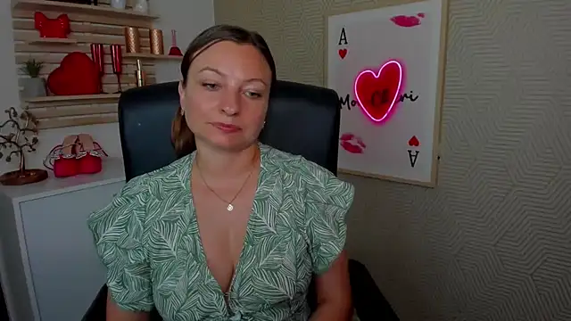 angelaSamt live