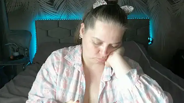 uliastar live
