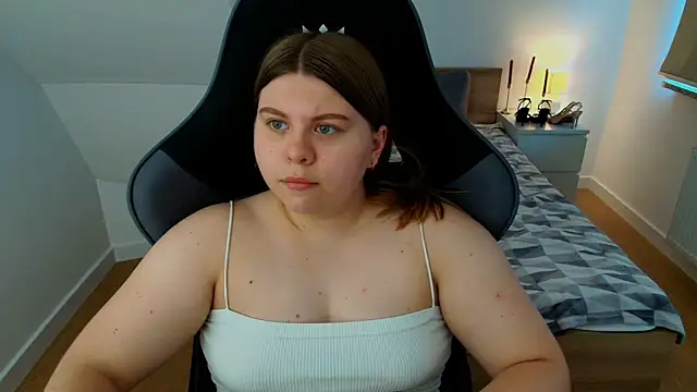 AbbyLuxee live