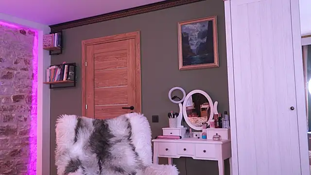 JoanneGG live