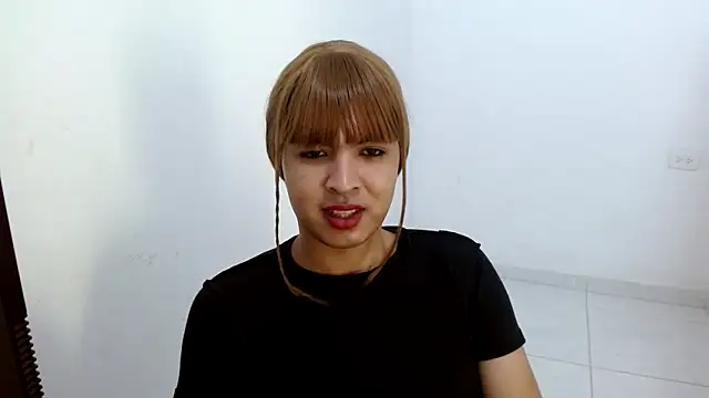 estefania224 live