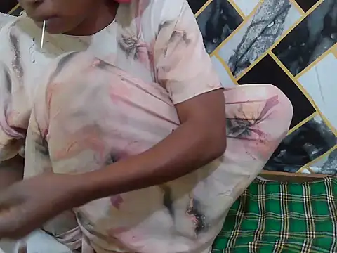 lilmomaa live