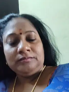yamini1431 live