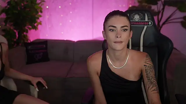 Selena_Glow live