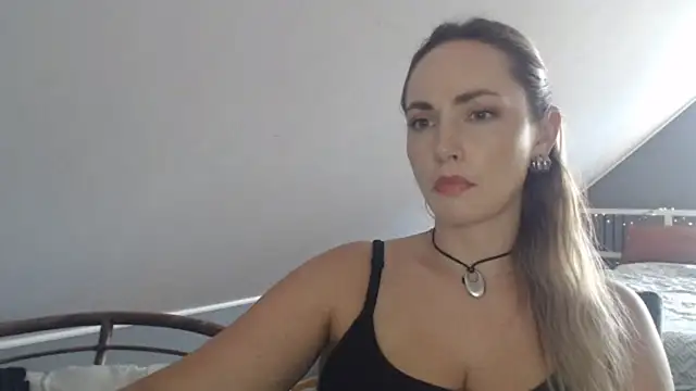 ScarlettSensitive live