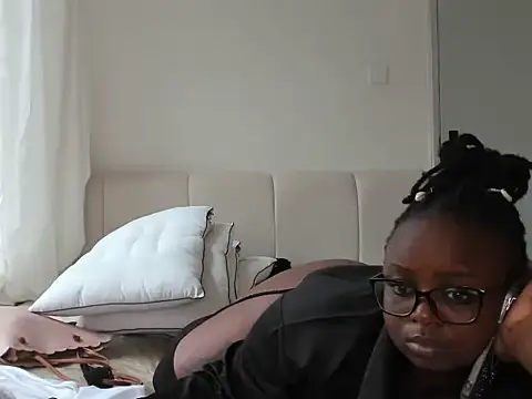 Ebony_Kenya255 live