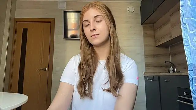DanaYung live