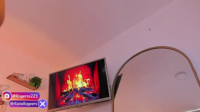 AlaiaRogers live