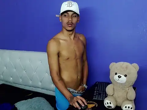 Angel_foxc13 live