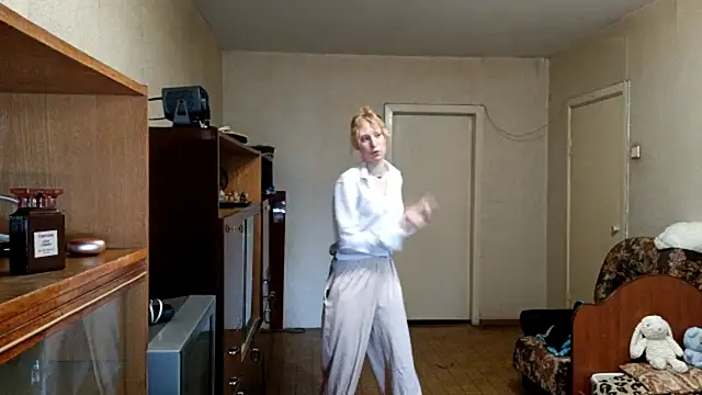 CuteLittleAngel live