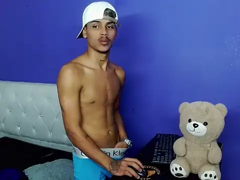 Angel_foxc13 live