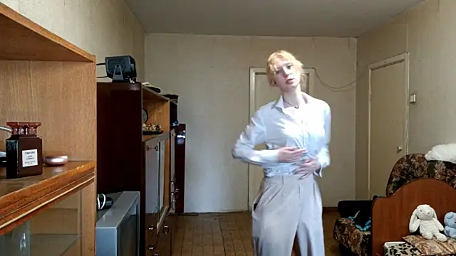 CuteLittleAngel live