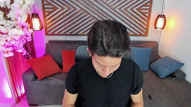 LevinFox live