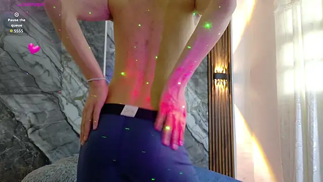 NoahWalker__ live