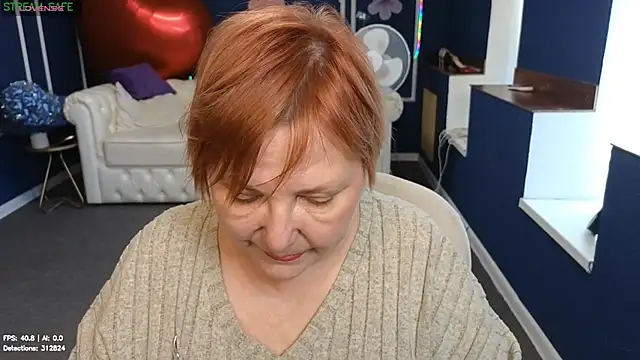Kira_Kenett live