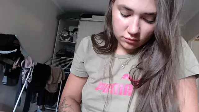 delightful_sofi live