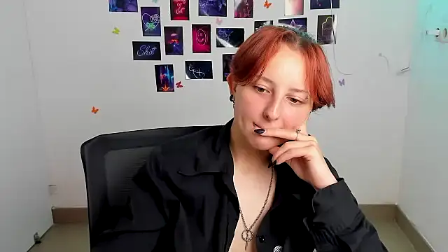 Dilara_Kiss_ live