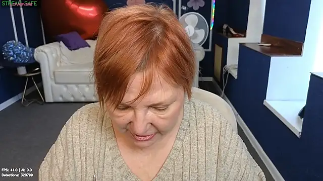 Kira_Kenett live