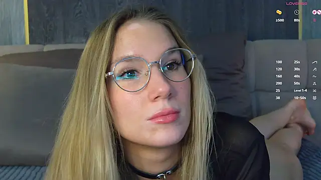 LeslieMines live