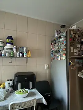 Anna_Lewis live