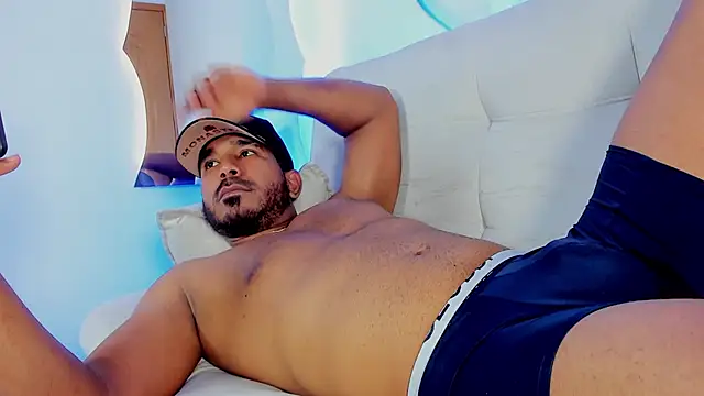 LeoCarter_ profile