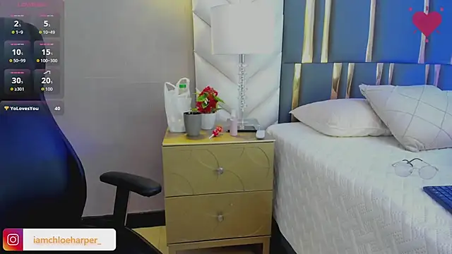 ChloeHarper_ live