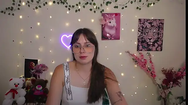Amanda_Bright_ live