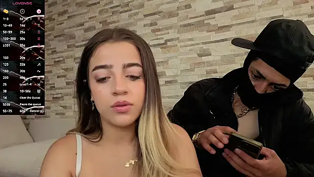 cute_emmma live