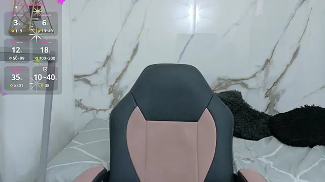 Lindsey8 live