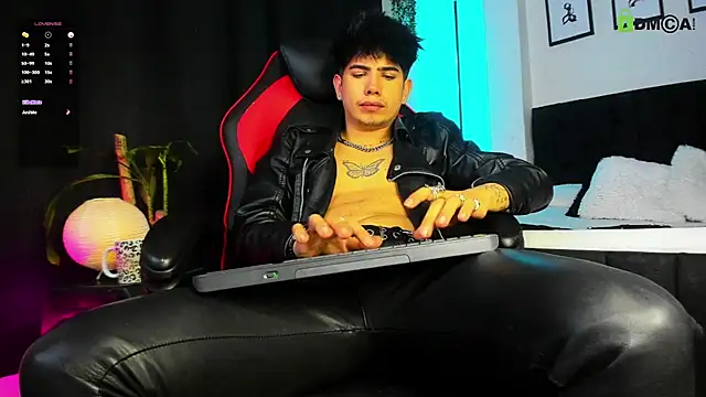LyleBennett_ live