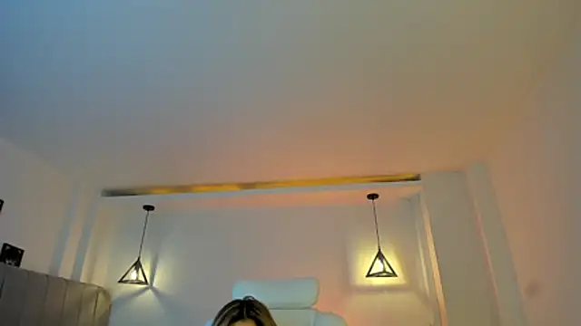 Nathaly-sky live