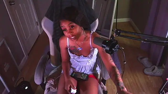 Earth2Everlene live