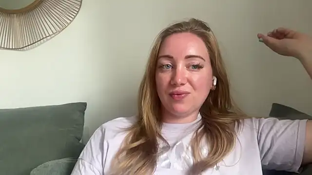 arielsweetieee live