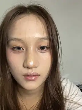 June-Baby live