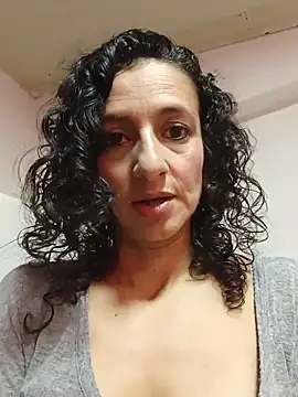 AriannaRussell_ live