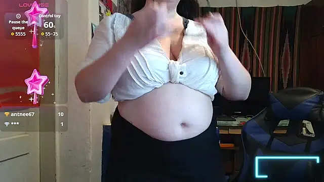 Cora_Maro live