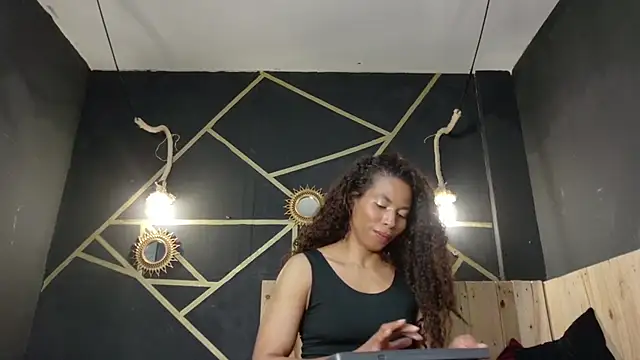 Amara_Vex live